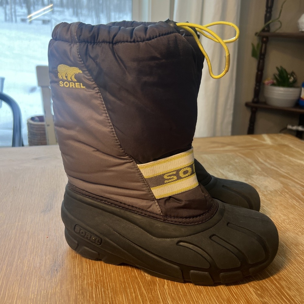 SOREL‎ Snow Commander Black Gray Winter boots lined size 4 youth Snow